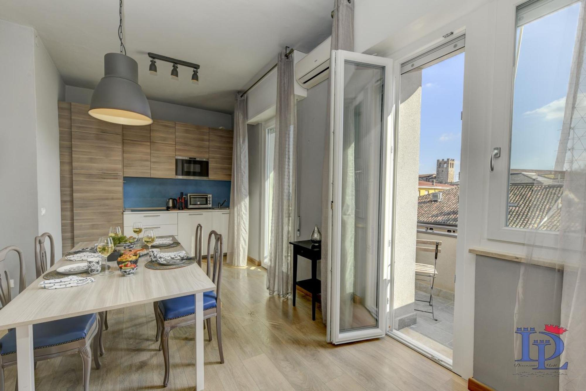 Ferienwohnung DesenzanoLoft SMILE'S Desenzano del Garda Exterior foto